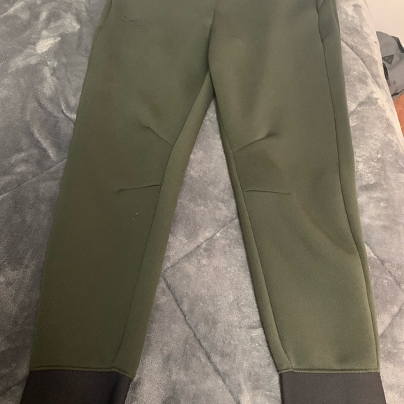 Under armour sweat pants - Picture 1 of 3